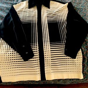 Men’s button up long sleeve shirt